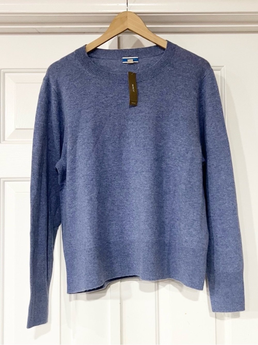 J. Crew | 100% Cashmere Classic Fit Crewneck Pullover Sweater